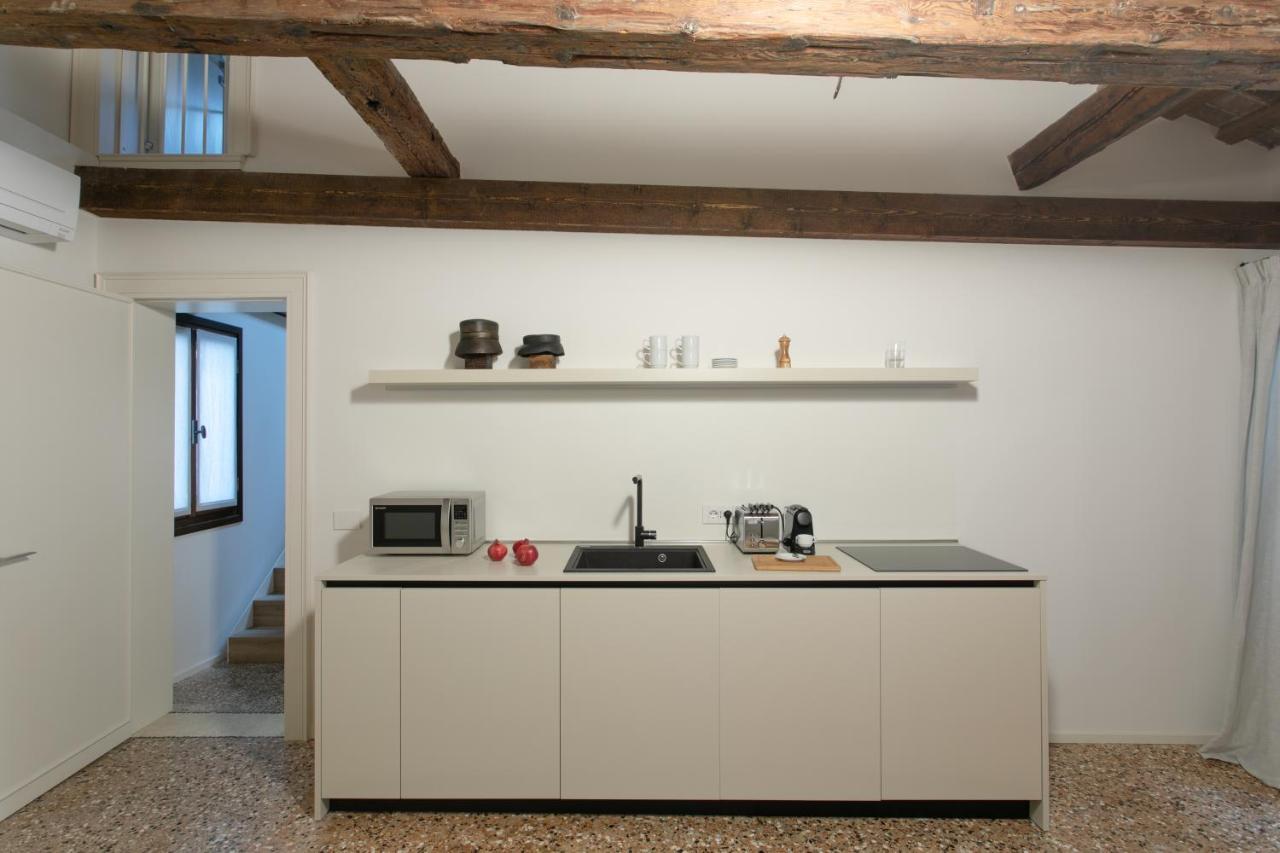Palazzo Venere Apartments Венеция Екстериор снимка
