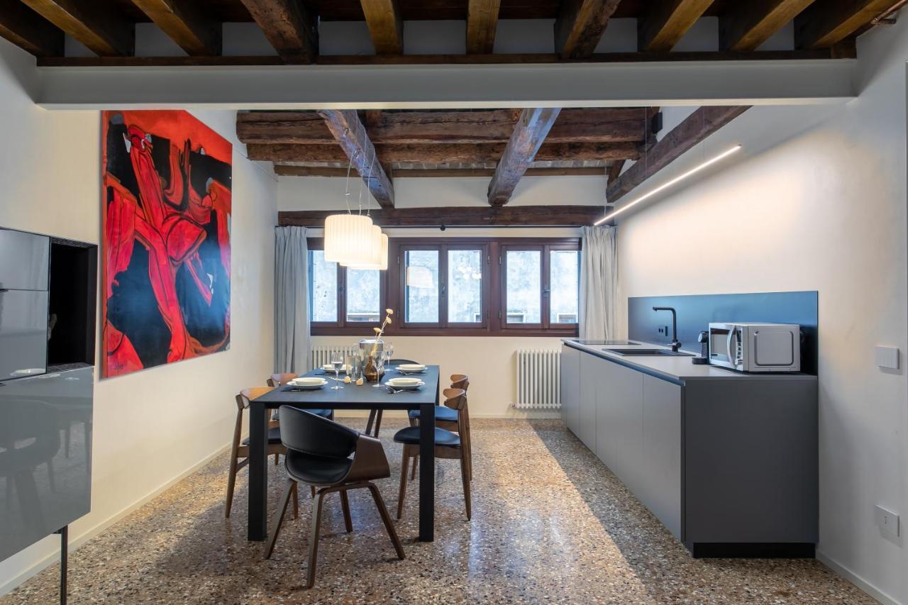 Palazzo Venere Apartments Венеция Екстериор снимка