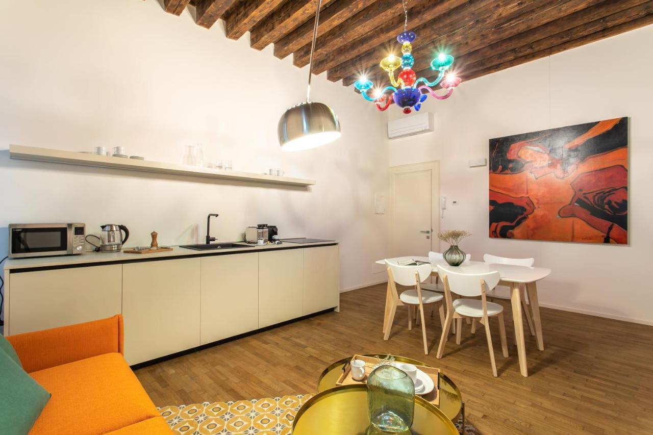 Palazzo Venere Apartments Венеция Екстериор снимка