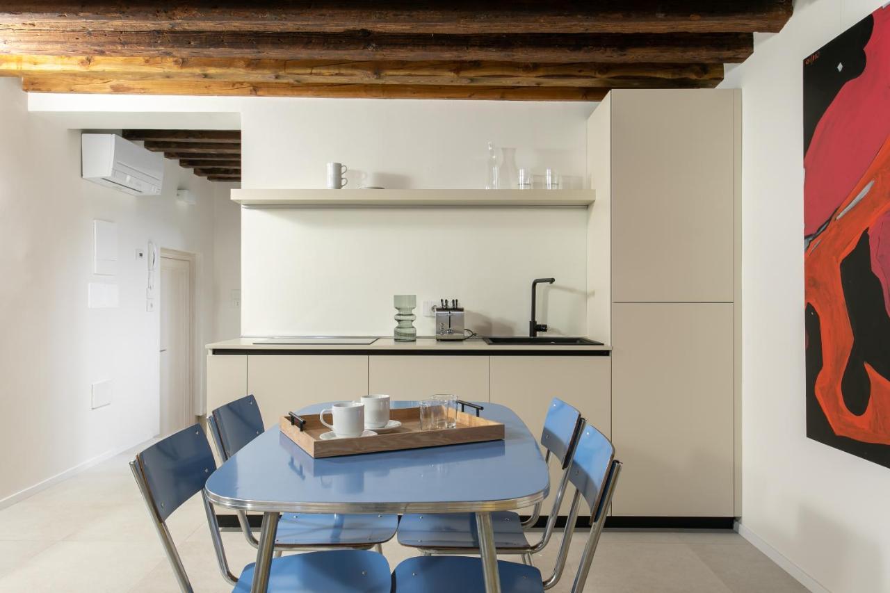 Palazzo Venere Apartments Венеция Екстериор снимка