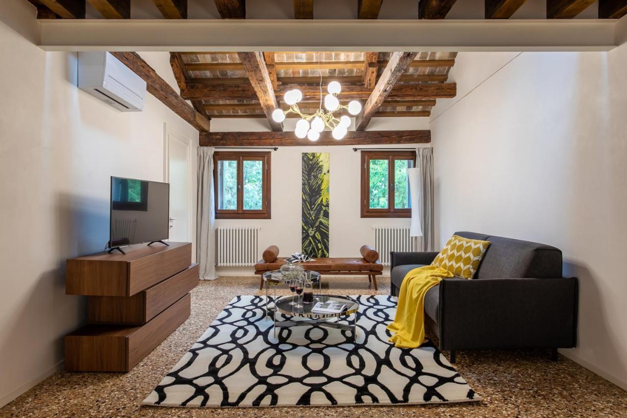 Palazzo Venere Apartments Венеция Екстериор снимка