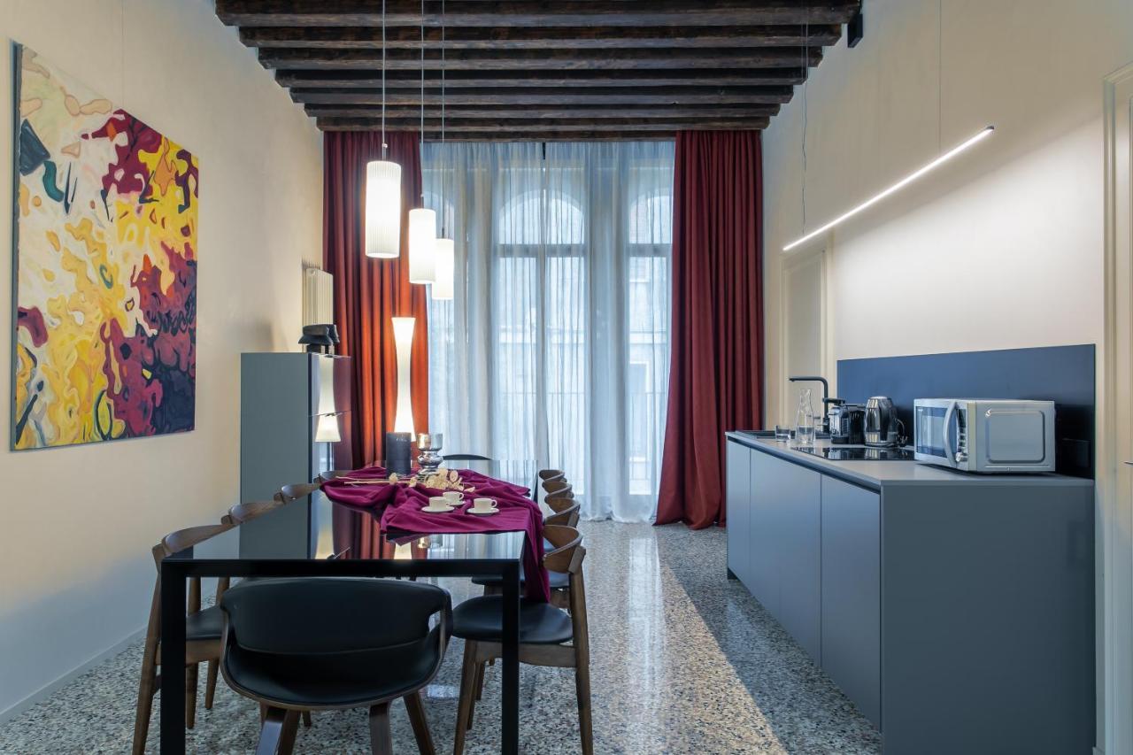 Palazzo Venere Apartments Венеция Екстериор снимка